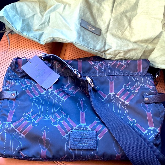 Valentino Garavani flap messenger bag - Picture 4 of 7